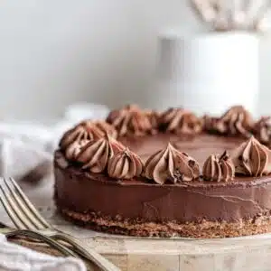 Chocolate mousse cake