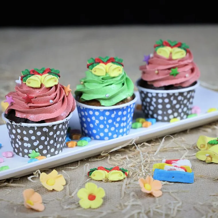 christmas delicious cupcakes (pack of 3)